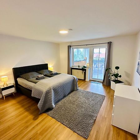 Traumhafte 115 Qm Ferienwohnung Am Steinhuder Meer, Ruhig, Komfortabel, Loggia, Parkplatz, Wifi Wunstorf Exterior photo