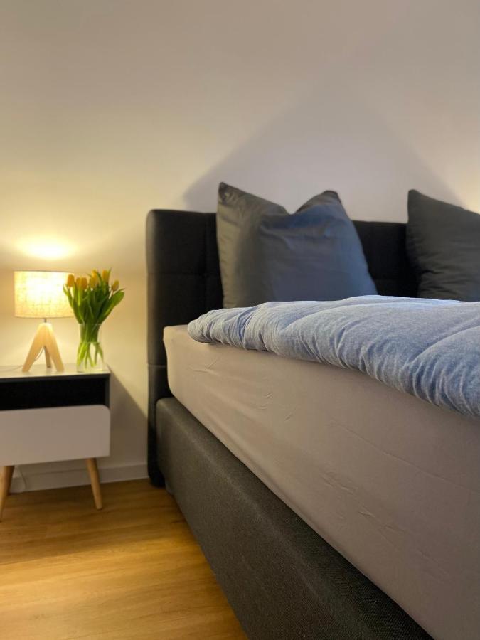 Traumhafte 115 Qm Ferienwohnung Am Steinhuder Meer, Ruhig, Komfortabel, Loggia, Parkplatz, Wifi Wunstorf Exterior photo