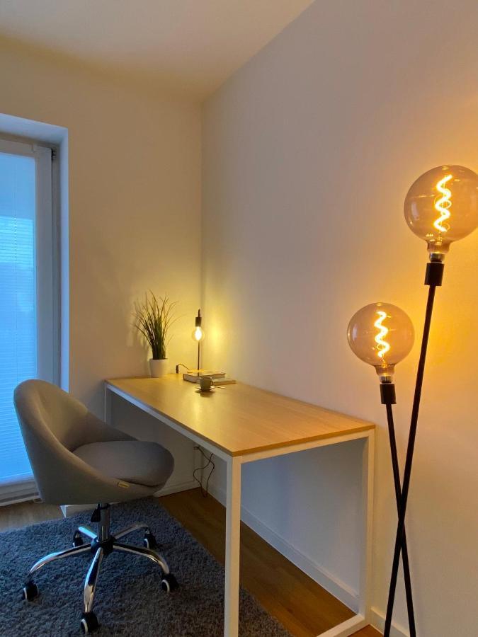Traumhafte 115 Qm Ferienwohnung Am Steinhuder Meer, Ruhig, Komfortabel, Loggia, Parkplatz, Wifi Wunstorf Exterior photo