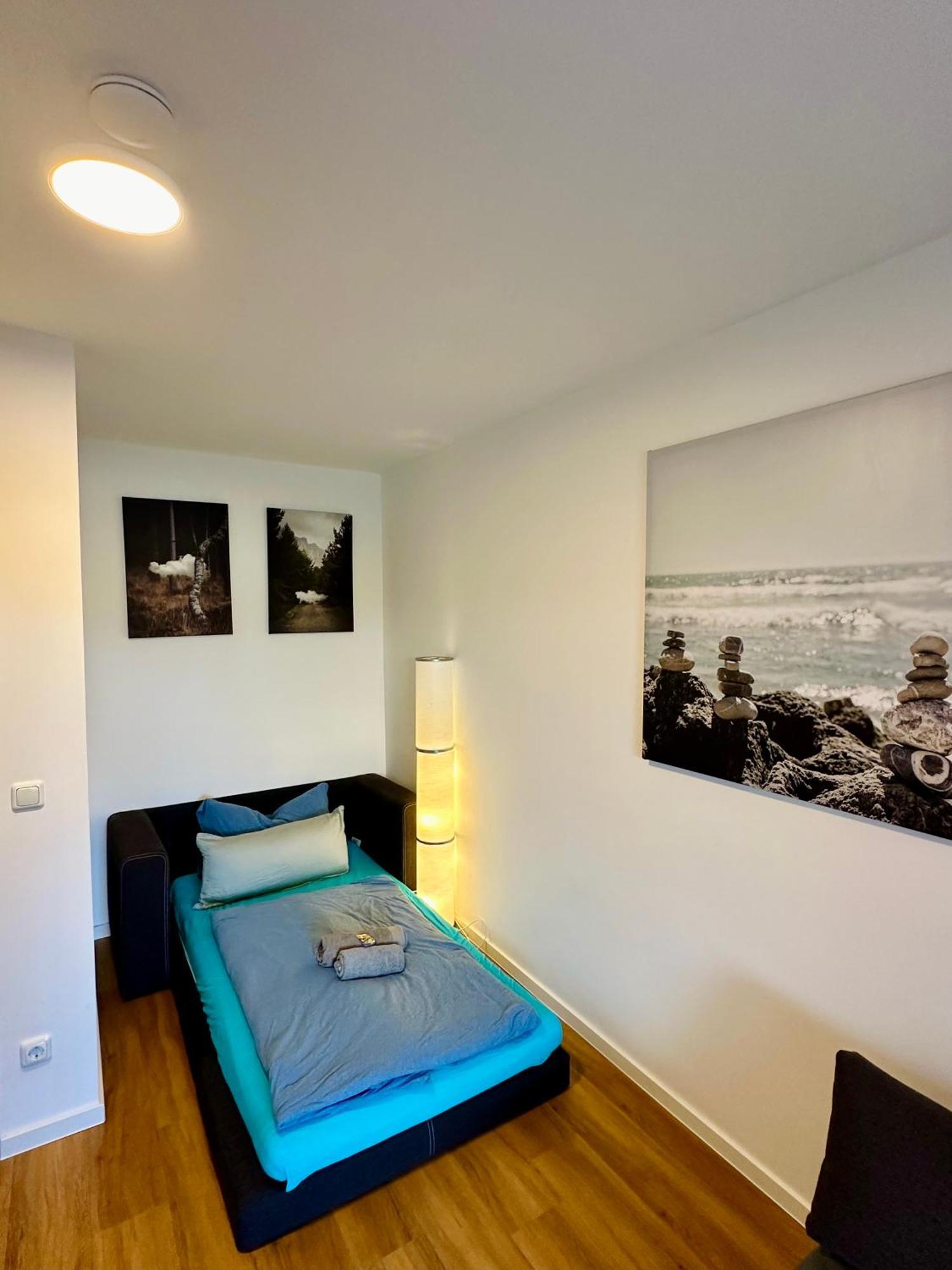 Traumhafte 115 Qm Ferienwohnung Am Steinhuder Meer, Ruhig, Komfortabel, Loggia, Parkplatz, Wifi Wunstorf Exterior photo
